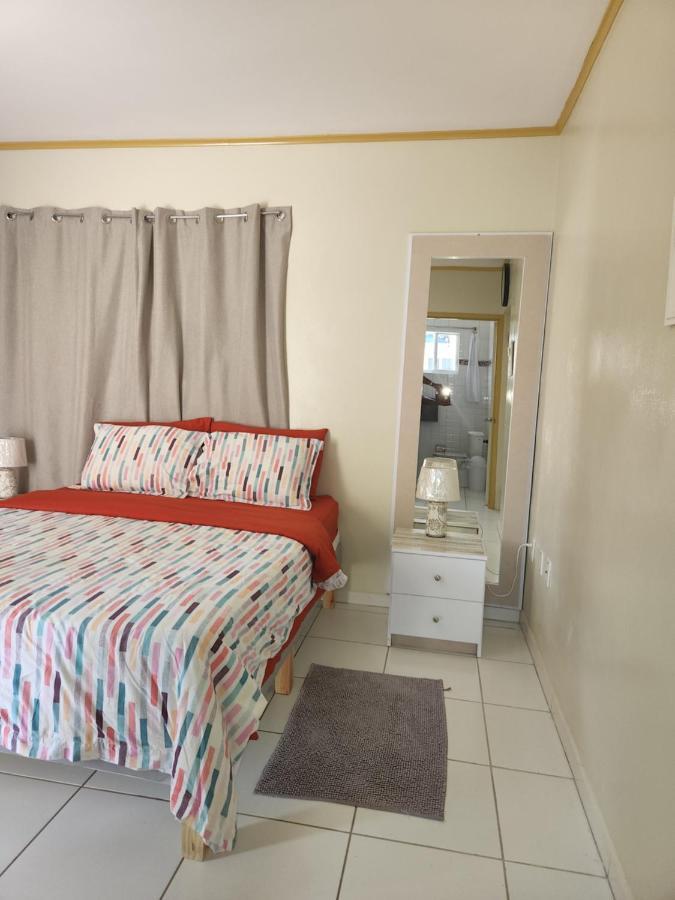 The Lush Apartment Willemstad Exterior photo