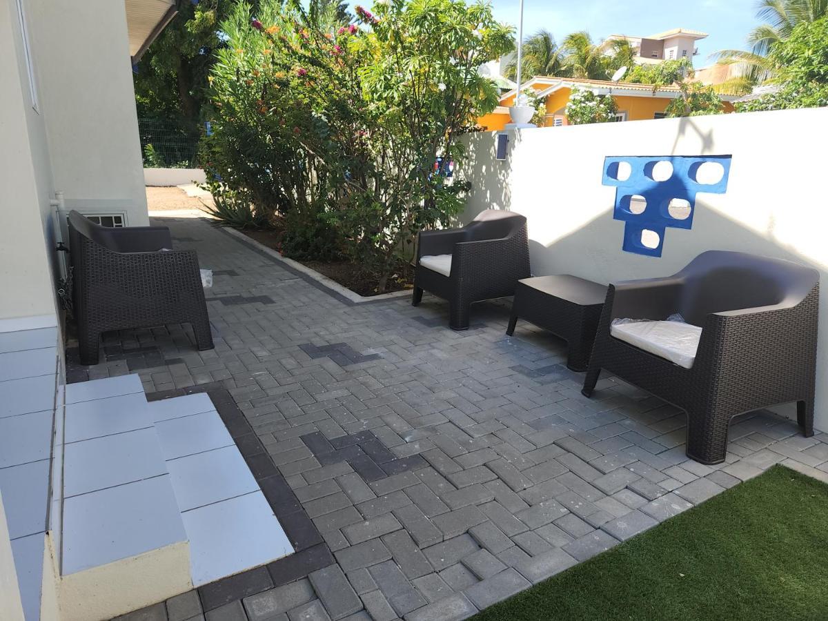 The Lush Apartment Willemstad Exterior photo