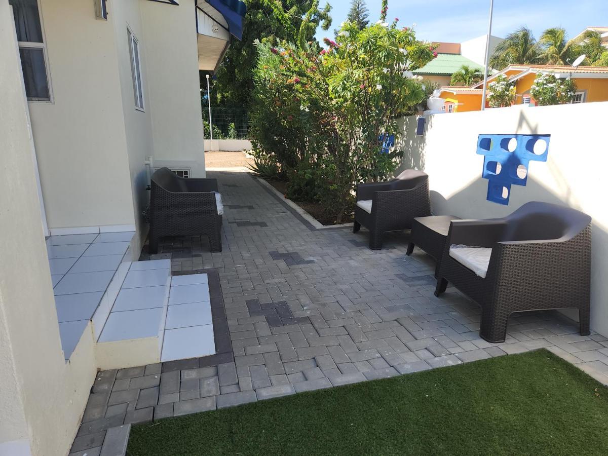 The Lush Apartment Willemstad Exterior photo