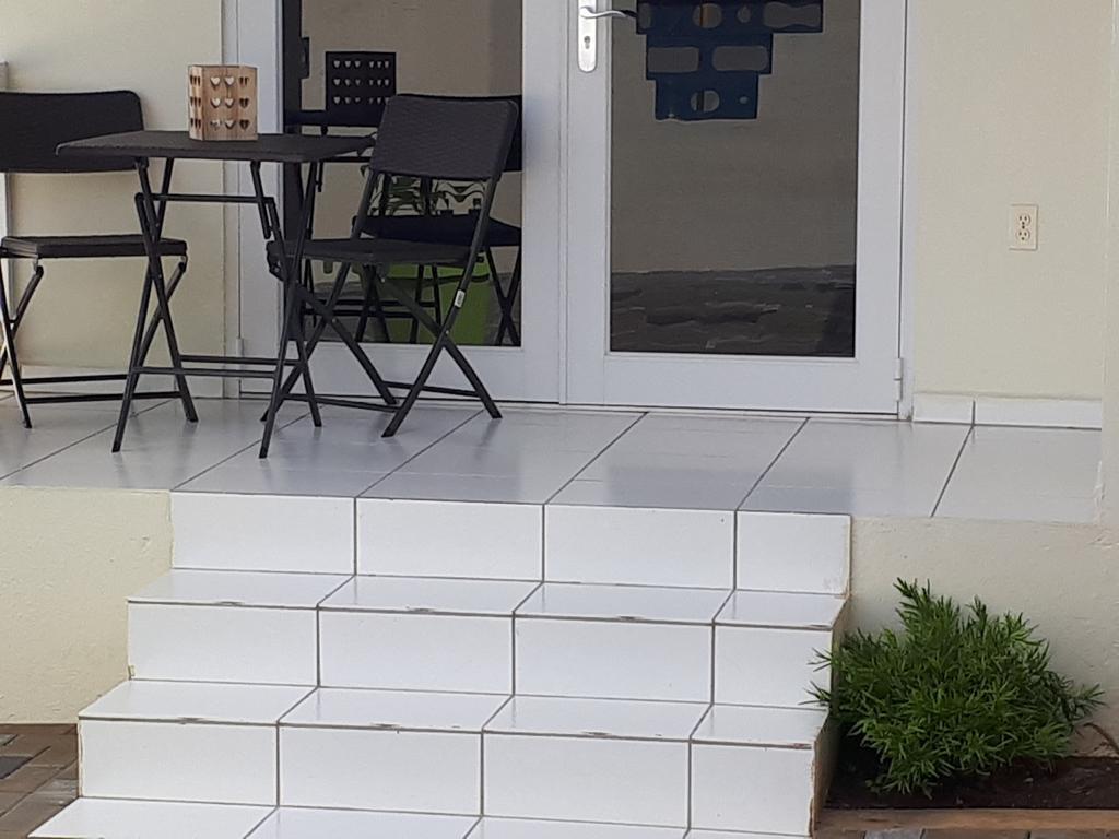 The Lush Apartment Willemstad Exterior photo